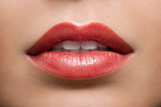 Metalle im Lippenstift und Lipgloss: Gefahr für die Gesundheit