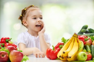 Vitamine in ausreichender Menge erhält der Körper über die normale Ernährung. Sie sind für den Menschen unverzichtbar und tragen zur gesundheitlichen Stabilität bei.