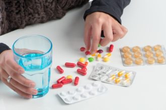 Säureblocker, so genannte Protonenpumpenhemmer, haben negativen Einfluss auf die Entwicklung des Vitamin B-Status