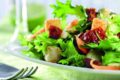 Gründer Salat ist reich an Folsäure. Endivie beispielsweise bietet 218 Mikrogramm Folat pro Portion.