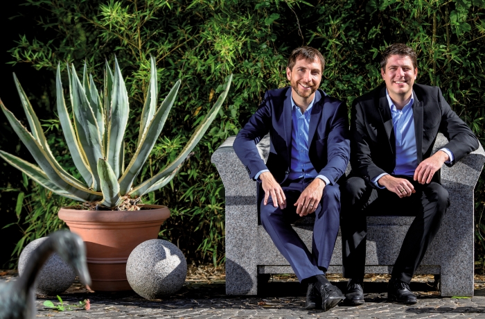 Geschäftsführer Mathias (l.) und Marcus Hevert sind stolz auf die Entwicklungen der CSR-Arbeit im eigenen Unternehmen.