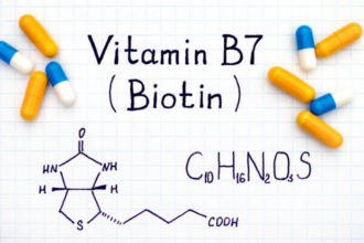 Eine optimale Versorgung mit Biotin kann besonders bei Stress einen positiven Effekt auf die Psyche haben.